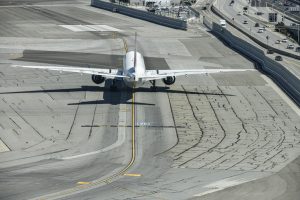 US hit with second day of flight cuts as shutdown drags on