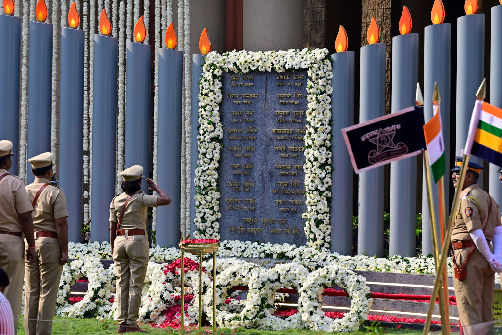 Prez Murmu, leaders pay tributes to civilians, bravehearts martyred in 26/11 terror attacks