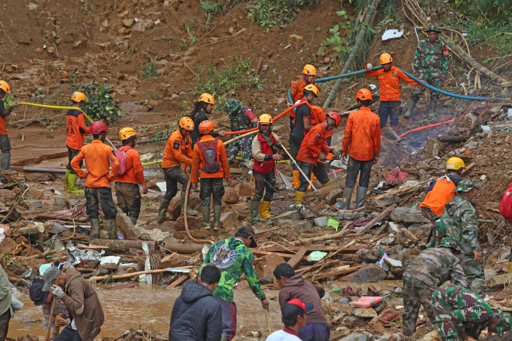 Death toll from Indonesia’s Central Java landslides rises to 30