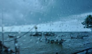 Heavy rain alert issued in 11 TN districts as Bay of Bengal weather system intensifies