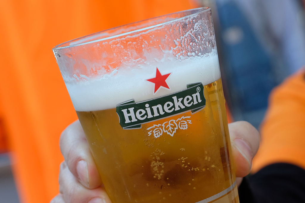 Saudi Arabia Eases Alcohol Curbs with New Stores