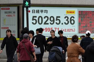 Asian stocks extend gains as US rebounds, chipmakers lead