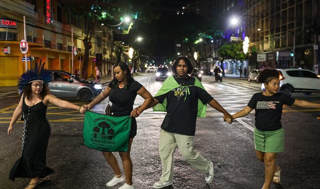 Protesters force their way into COP30 summit venue, clash with security Protesters force their way into COP30 summit venue, clash with security
