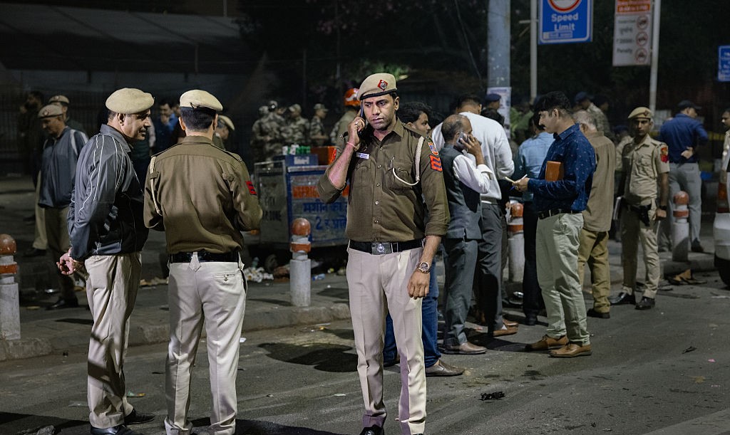 Home ministry hands over probe into Delhi blast case to NIA