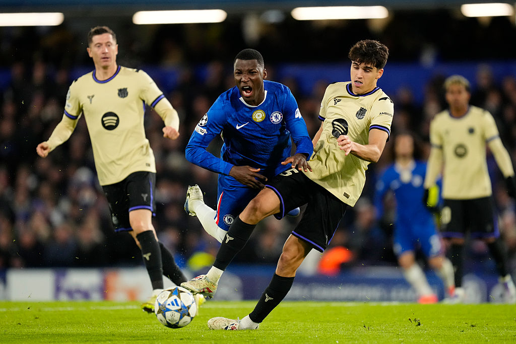 Chelsea turn on the style to crush 10-man Barca 3-0