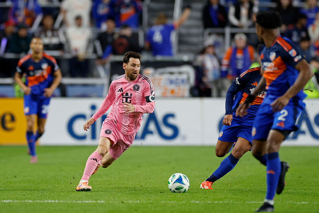 Lionel Messi stars as Miami blanks Cincinnati, reaches 1st East final