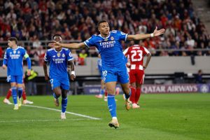 Soccer-Mbappe's four-goal bonanza earns Real Madrid 4-3 comeback win at Olympiacos