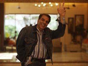 Veteran Bollywood actor Dharmendra dies at 89; PM Modi mourns “end of an era”