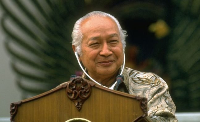 Indonesia grants national hero status to late strongman President Suharto