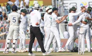 1st Test: Harmer spins South Africa to thrilling win against India 1st Test: Harmer spins South Africa to thrilling win against India