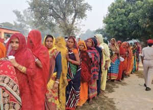 Bihar records 31.38% voter turnout till 11 a.m. in second phase of Assembly polls