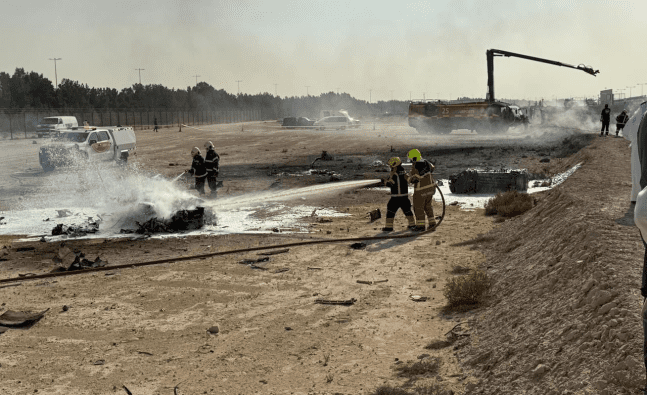 Tejas fighter jet crashes at Dubai Airshow, pilot killed Tejas fighter jet crashes at Dubai Airshow, pilot killed