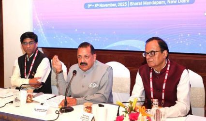 Dr Jitendra Singh addresses round table on “VAIBHAV Vision for Viksit Bharat” with NRI scientists at ESTIC 2025