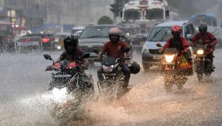 Cold wave persists in central and northern India; heavy rainfall forecast for southern states