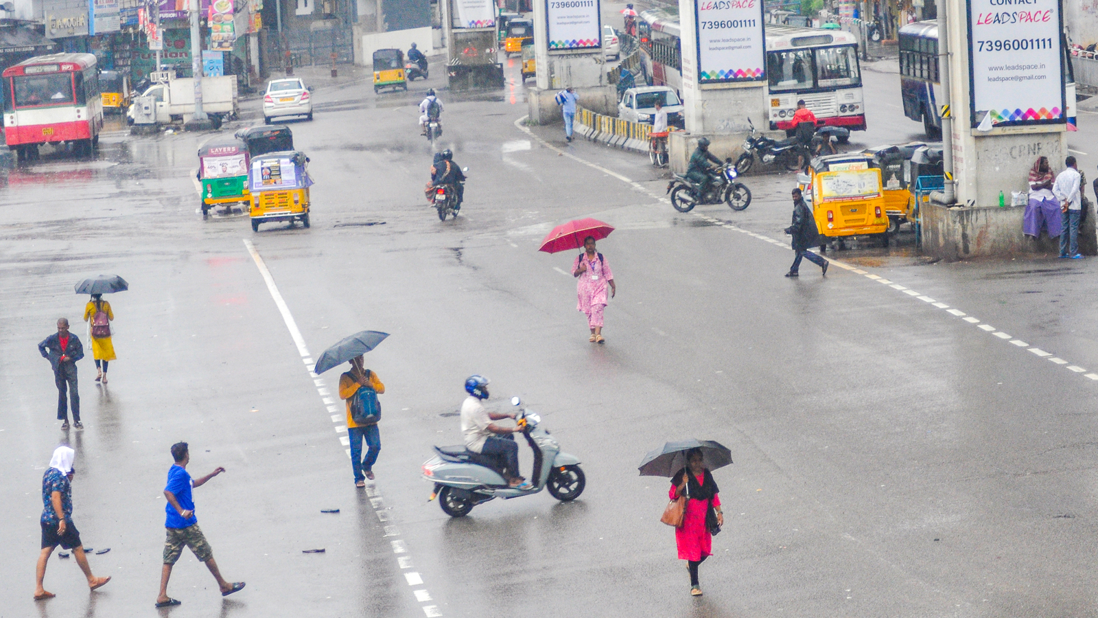 Heavy rainfall likely over Andaman & Nicobar islands; partly cloudy skies and shallow fog in Delhi till Nov 5