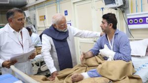 PM Modi meets survivors of Delhi blast at LNJP Hospital