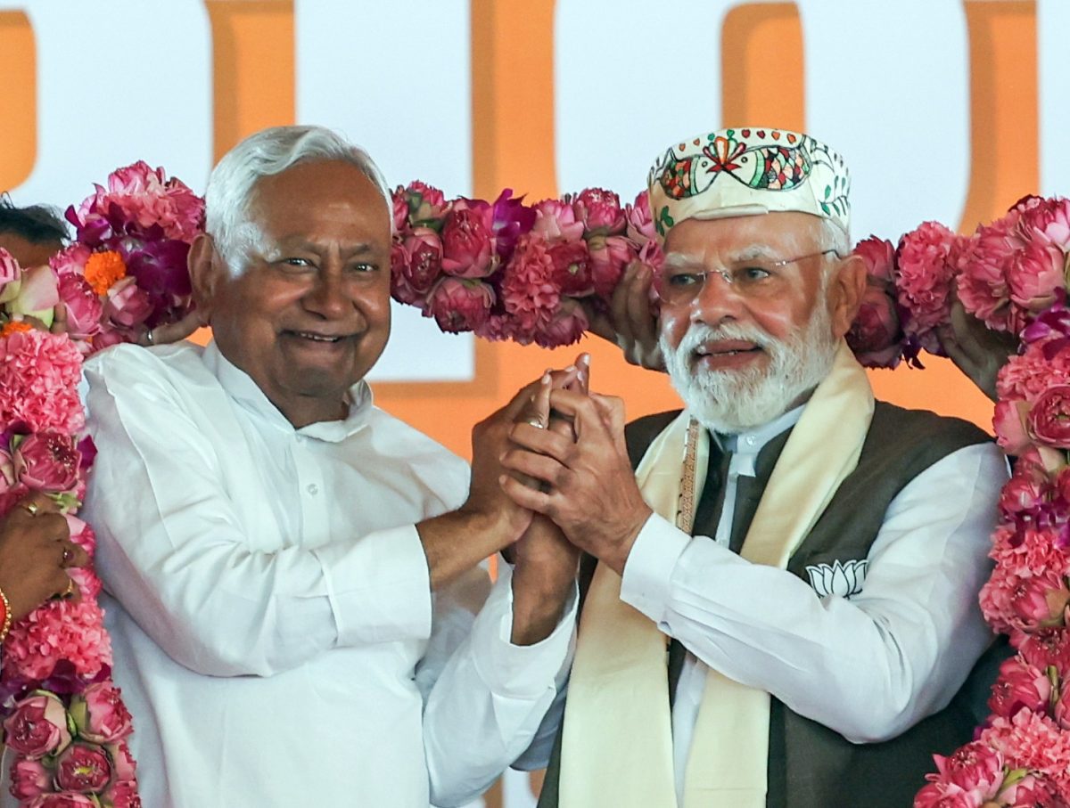 NDA storms ahead in Bihar; leads touch 200 as Mahagathbandhan struggles