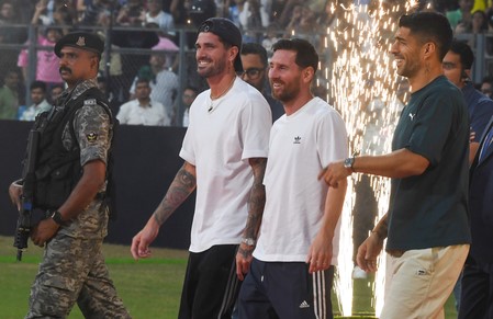 Fans line up in thousands to witness Messi in Delhi’s Arun Jaitley Stadium