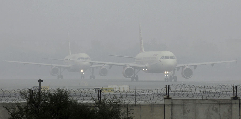 Dense fog disrupts flights at Delhi airport; airlines issue travel advisories