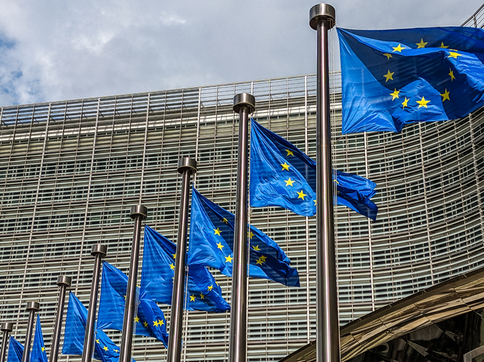 EU agrees on phasing out Russian gas imports by late 2027