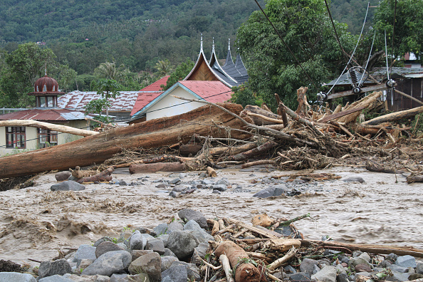 Southeast Asia storm deaths near 700 as scale of disaster revealed