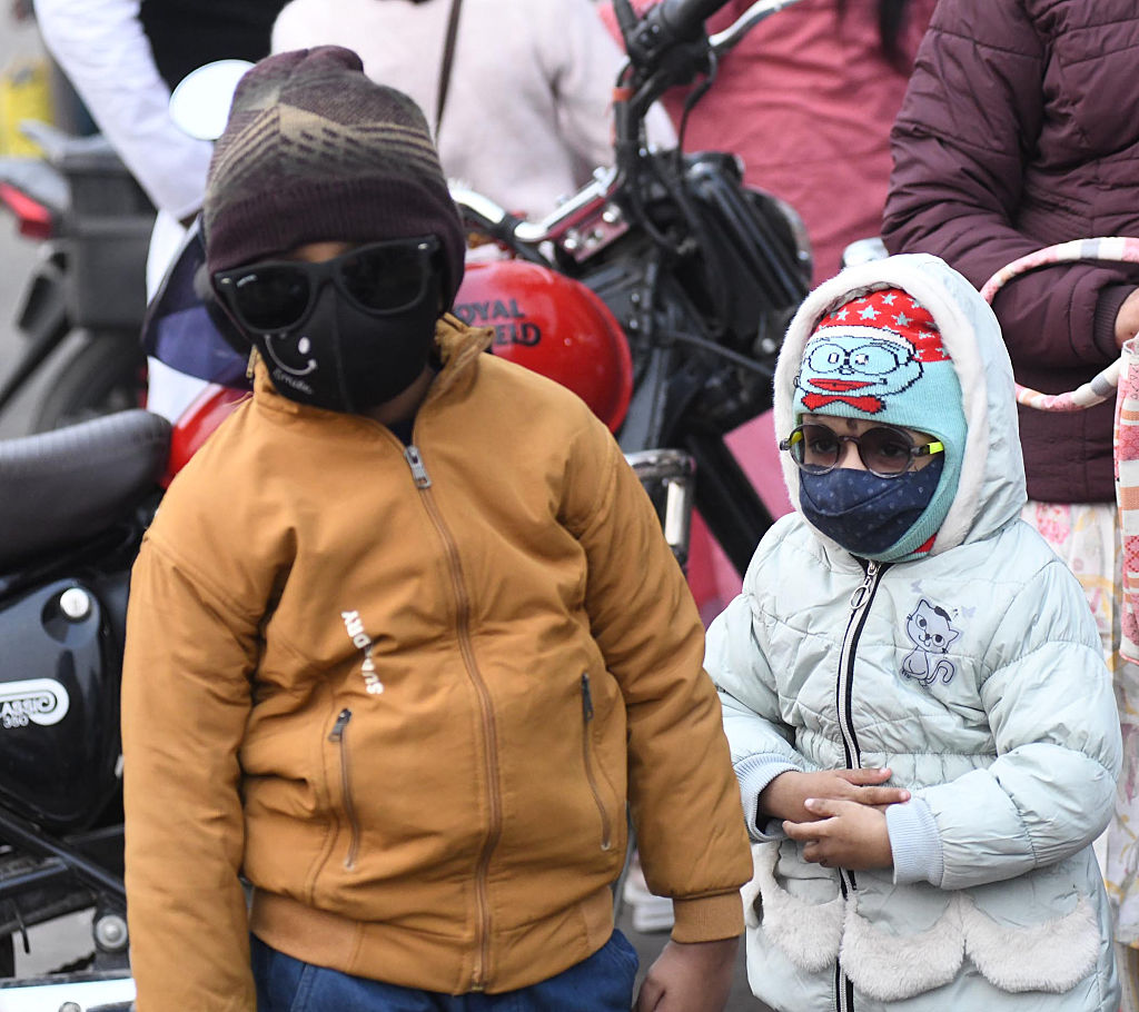 Severe cold wave grips Bihar; IMD issues alert for 27 districts