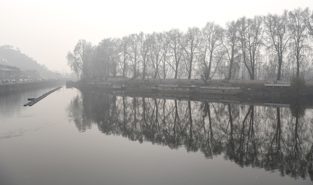 Intense cold wave sweeps across Kashmir; no forecast for snowfall till mid December