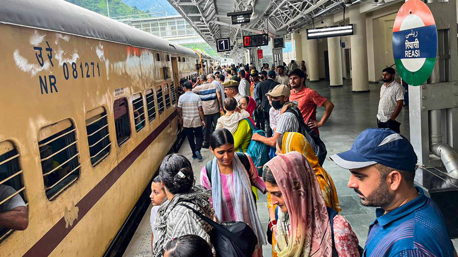 Indian Railways deploys 89 special trains as IndiGo flight disruptions cause travel rush