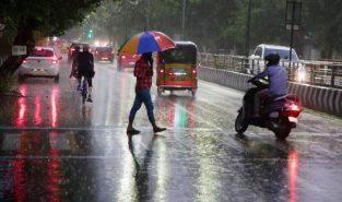 Heavy rain forecast in western Tamil Nadu; schools closed in several districts