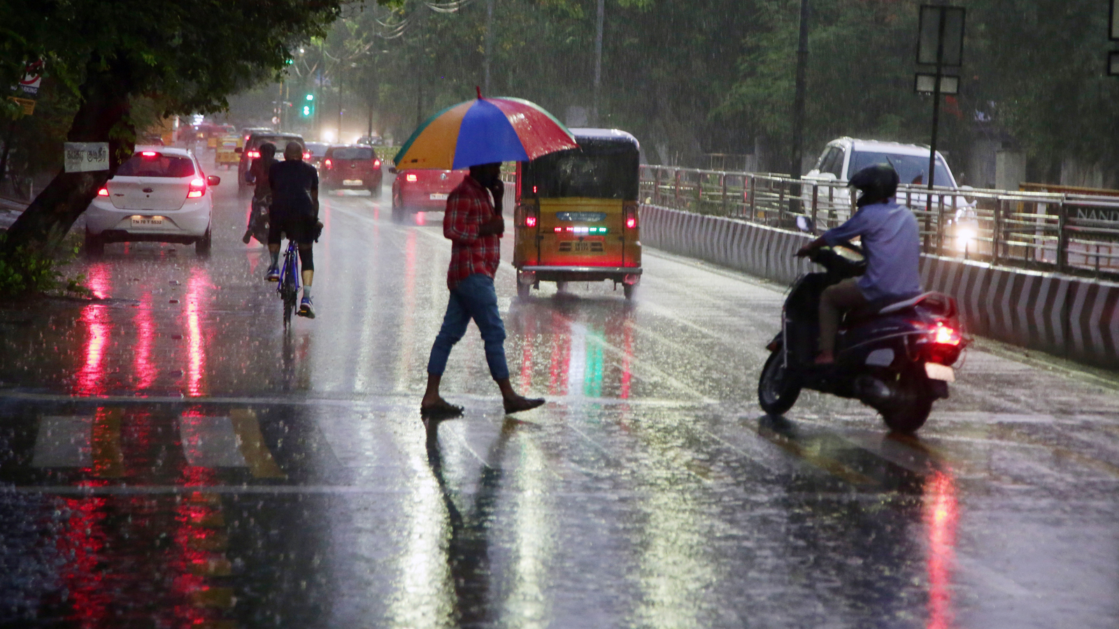 Heavy rain forecast in western Tamil Nadu; schools closed in several districts