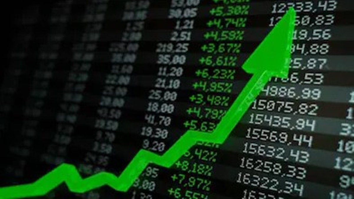 Sensex, Nifty open in green amid positive global cues