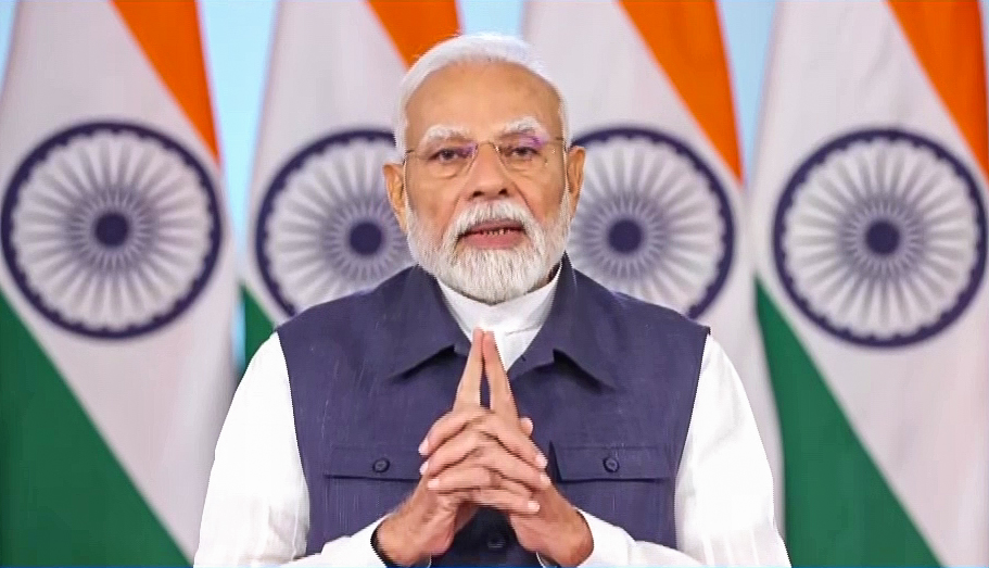 On Vijay Diwas, we remember brave soldiers who ensured historic victory, says PM Modi