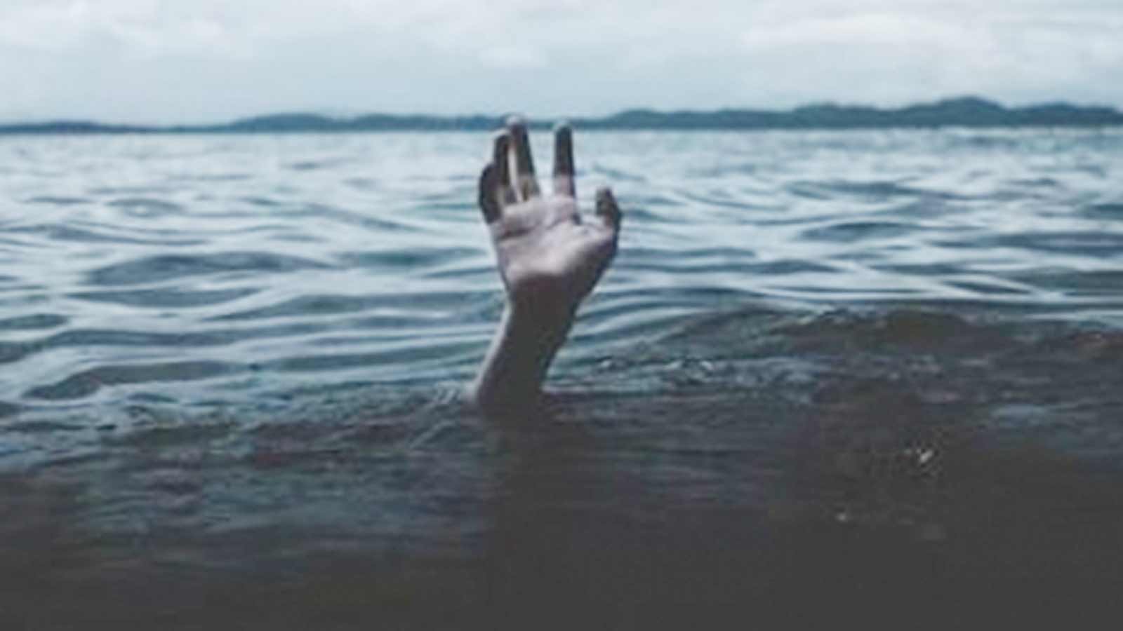 Eighteen die after migrant boat sinks off southern Greek island