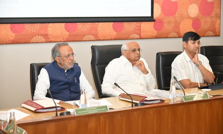 Australian envoy meets Gujarat CM, explores collaboration on Olympics and renewable energy