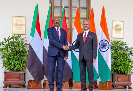 EAM Jaishankar meets Sudanese counterpart Ibrahim, reiterates India’s stance on ending violence in Sudan
