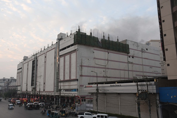 Death toll in Karachi mall fire jumps to 11