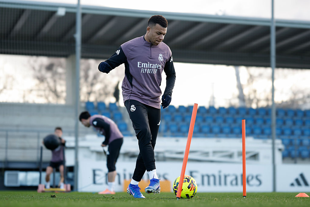 Real Madrid’s Kylian Mbappe suffers knee injury, likely to be sidelined for three weeks