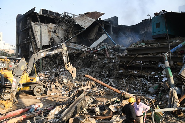 Death toll in Karachi mall fire climbs to around 50, official says