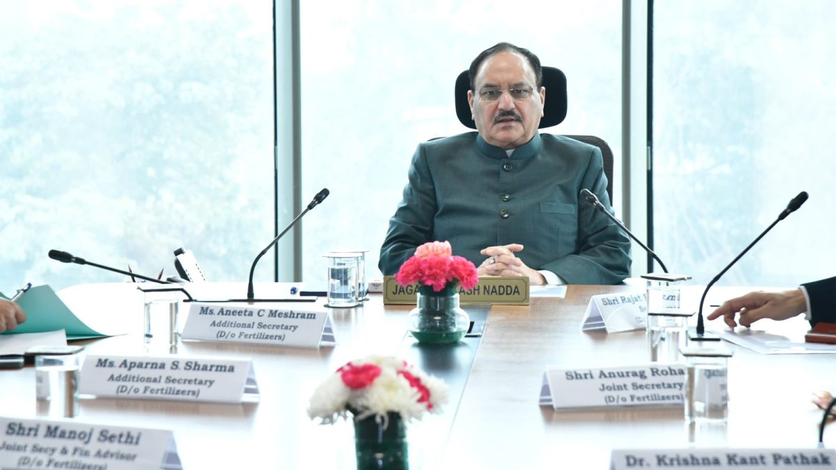 Centre on Alert Over Ebola: Health Minister JP Nadda Reviews Preparedness