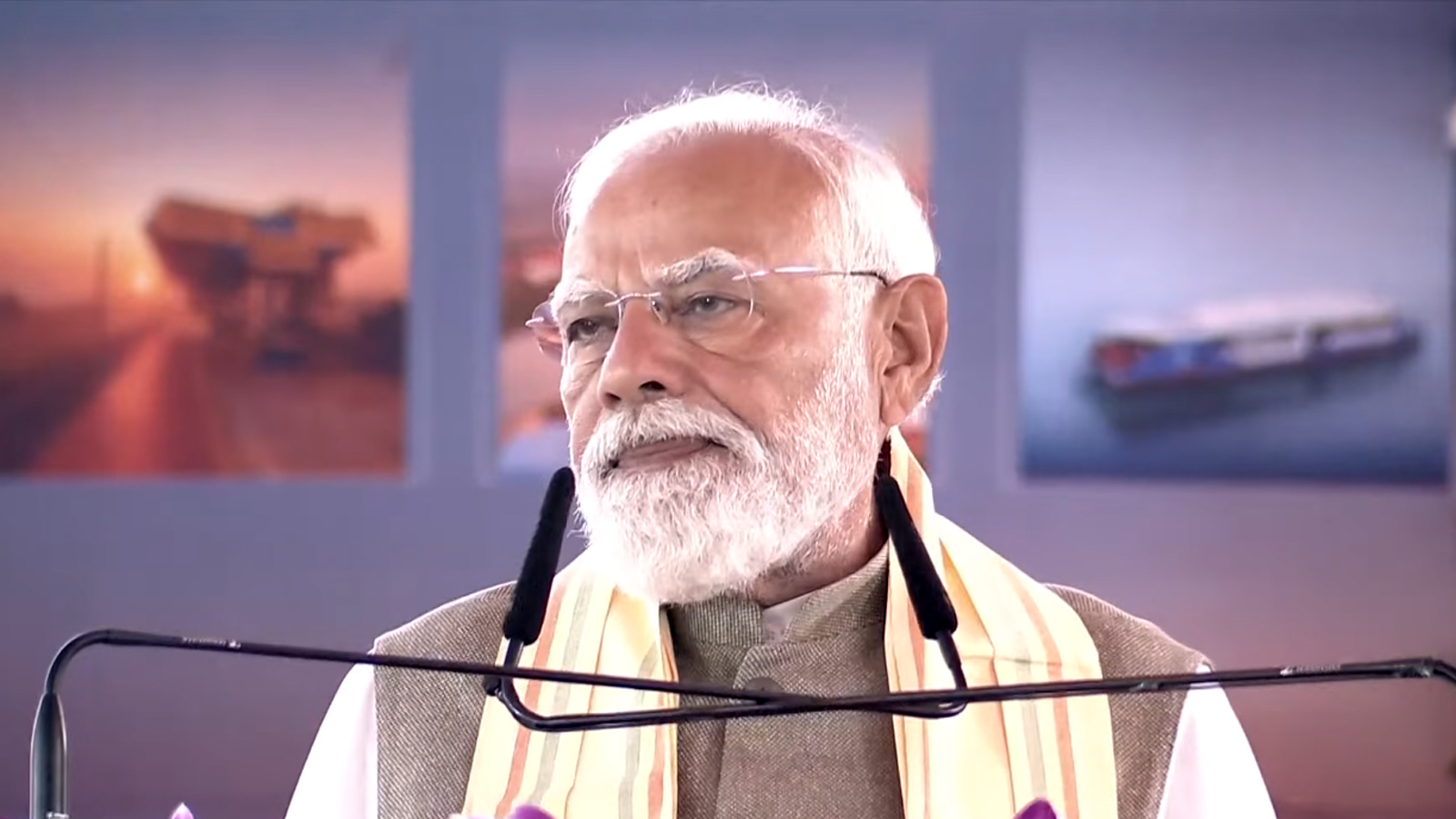 PM Modi unveils development projects worth over Rs 830 crore, flags off three Amrit Bharat Express Trains in West Bengal