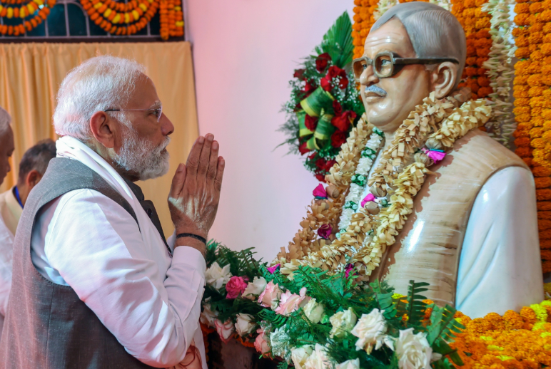 PM Modi, Union Ministers pay tribute to Bharat Ratna Karpoori Thakur