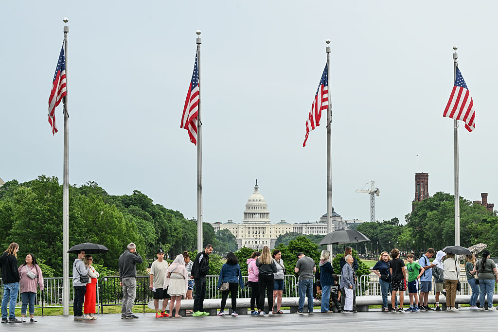 Fewer foreigners visited US in 2025 as global tourism spending rose