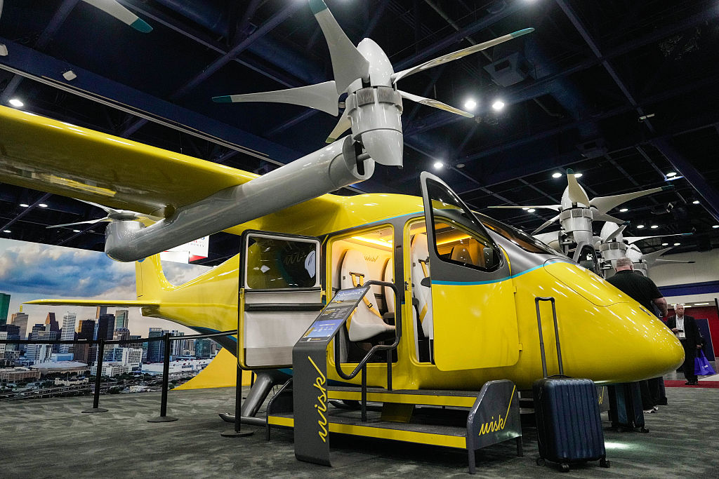 Dubai air taxis to begin commercial flights by year-end, Transport Authority says