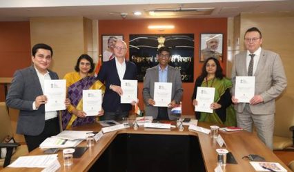 India, Netherlands deepen green hydrogen cooperation with new fellowship and IIT partnership