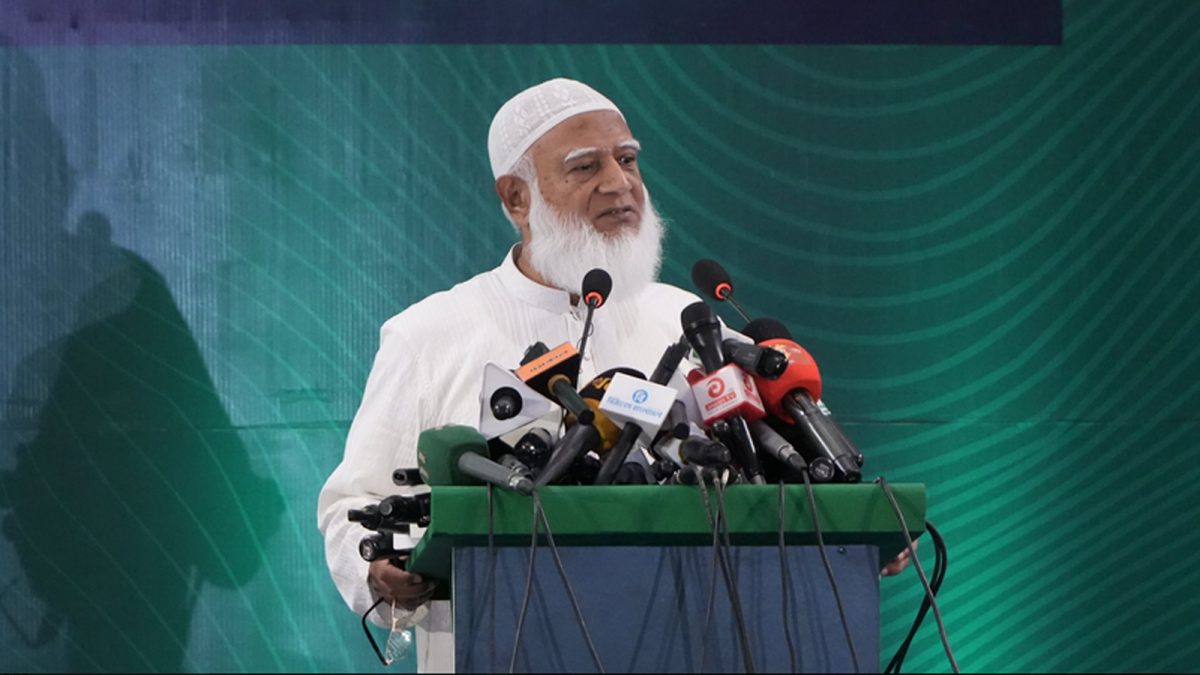 Islamist leader rises from obscurity to challenge for Bangladesh's top job