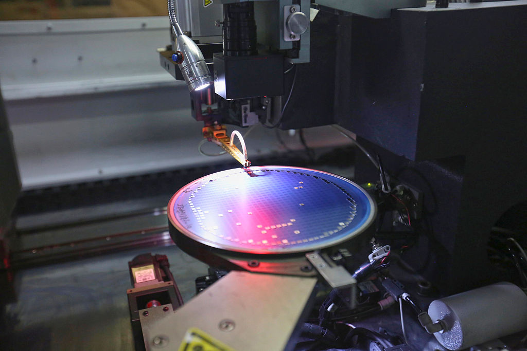 Semicon India Programme gains momentum with 10 project approvals; IT sector revenue touches $283 billion