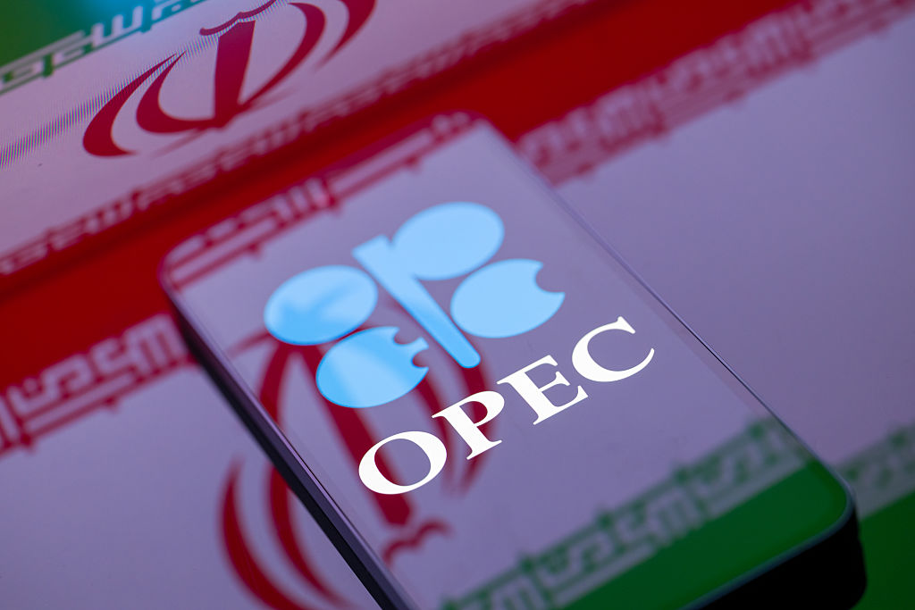 Oil surges 8% as Iran conflict disrupts Middle Eastern flows