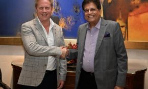 Piyush Goyal welcomes Todd McClay ahead of India-New Zealand FTA signing on April 27