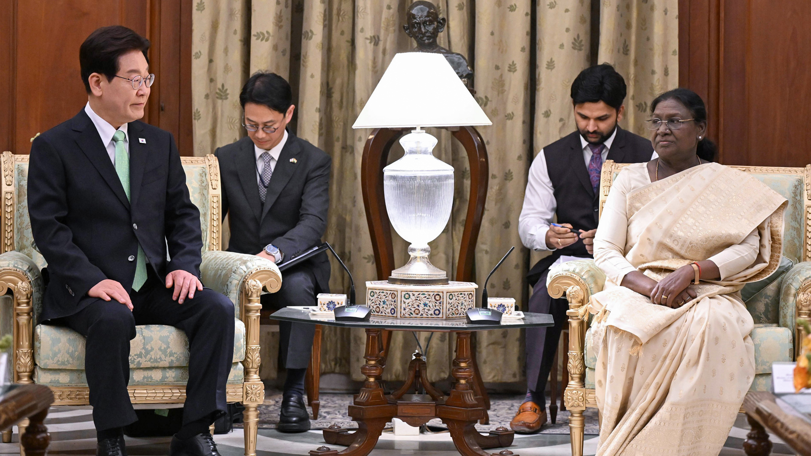 President Murmu hosts South Korean President, highlights scope for youth opportunities and high-tech collaboration