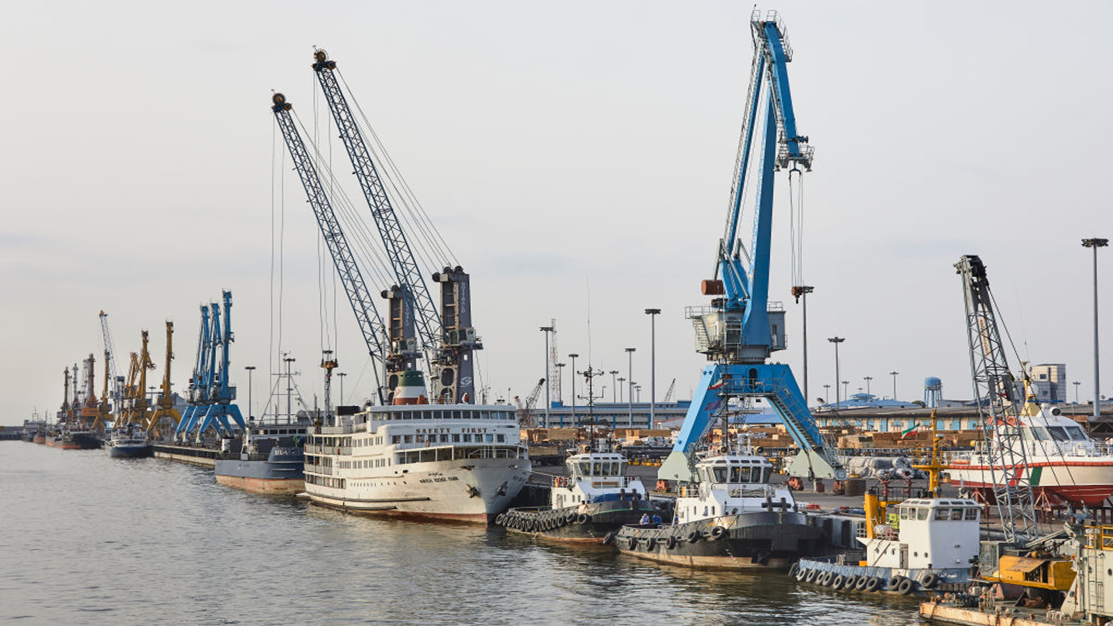 US begins naval blockade of Iranian ports